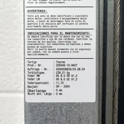 Typeplaatje van de Novoferm industriedeur